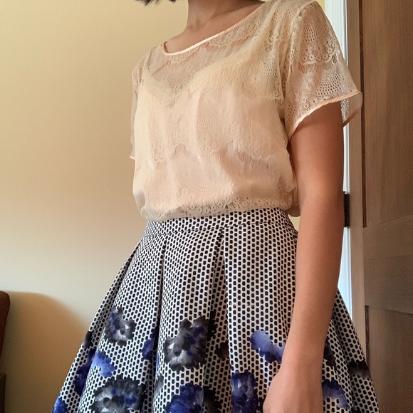 American Apparel Lace Top - Picture 2 of 3